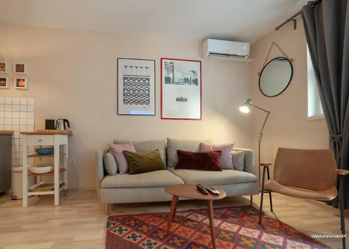 Luciana\'S City Centre Hideout