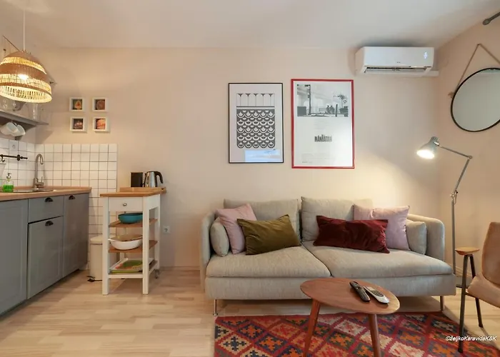 Luciana\'S City Centre Hideout